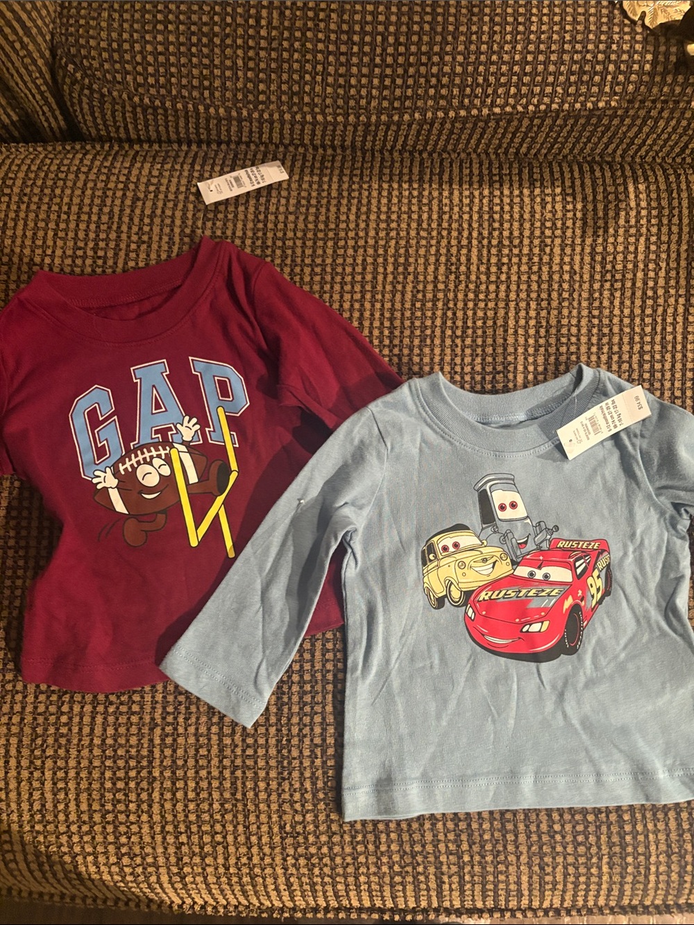 Bundle of two long sleeve shirts